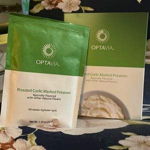 Optavia Roasted Garlic mashed Potatoes 6 pouches. best by 7/12/23